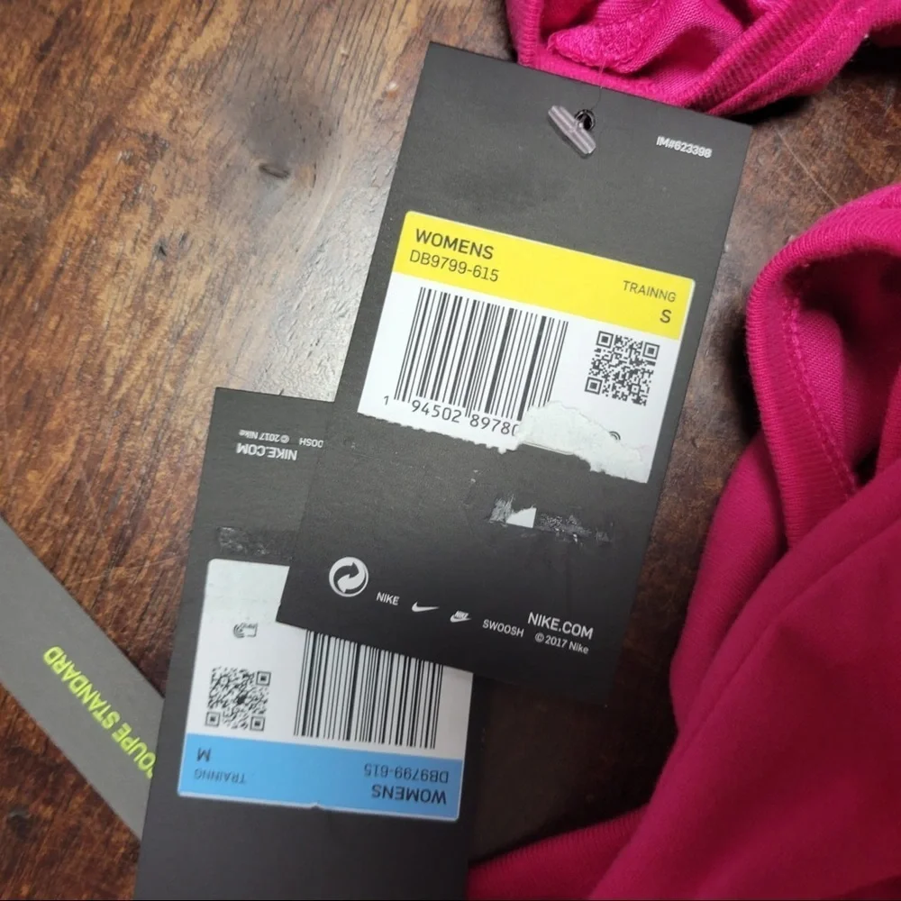 Nike women’s tank top sz Various